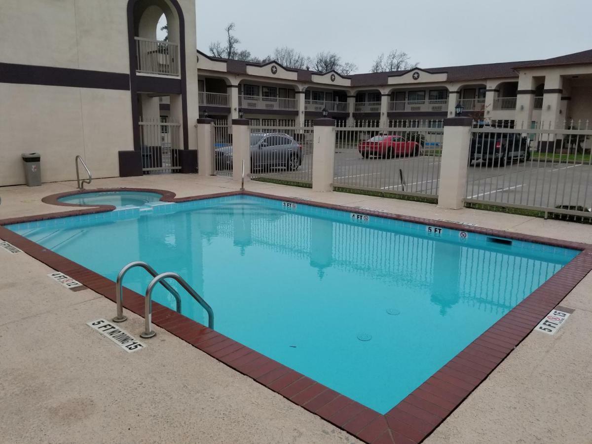 Homebridge Inn And Suites Beaumont Exteriör bild